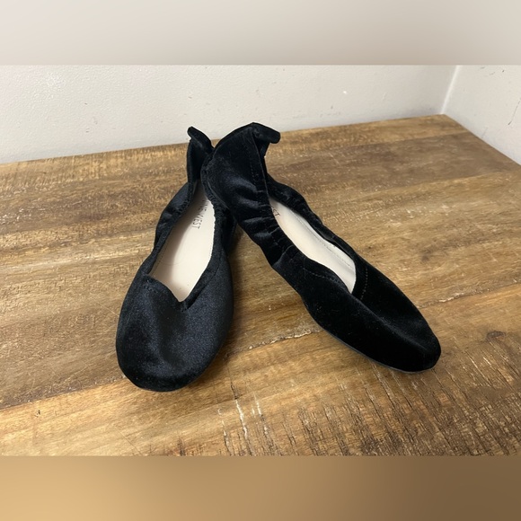 Nine West Ballet Flats - Picture 1 of 4